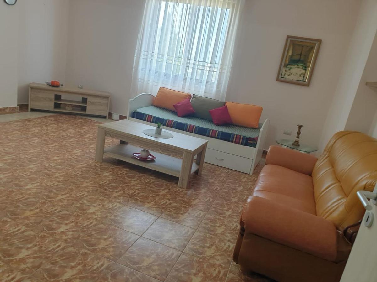 Jozi Kaiser Apartment 1 Δυρράχιο Εξωτερικό φωτογραφία